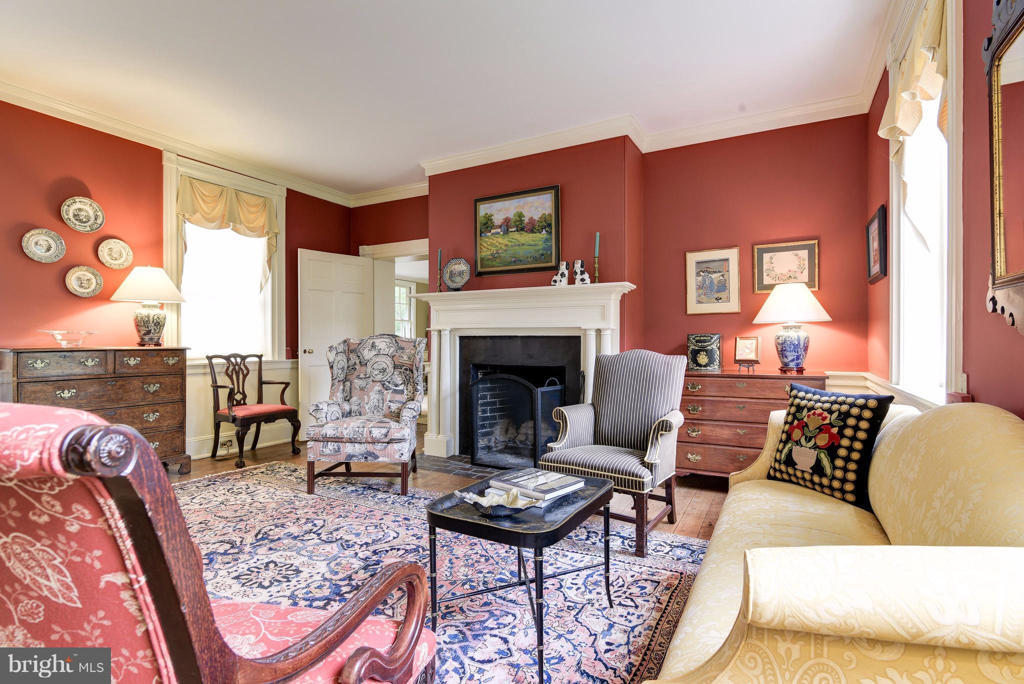 21524 Whites Ferry Road Poolesville, MD 20837 - Photo 4 of 30 Living Room