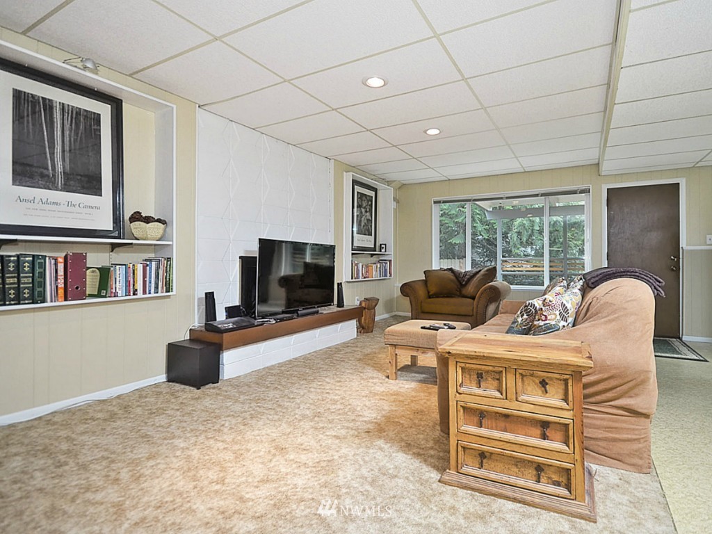 6724 47th Place Southwest Seattle, WA 98136 - Photo 11 of 15 Gallery Image 11