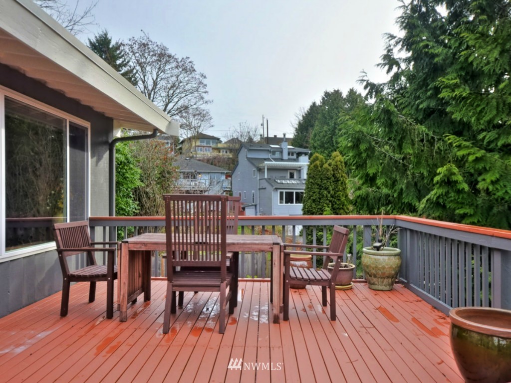 6724 47th Place Southwest Seattle, WA 98136 - Photo 13 of 15 Gallery Image 13