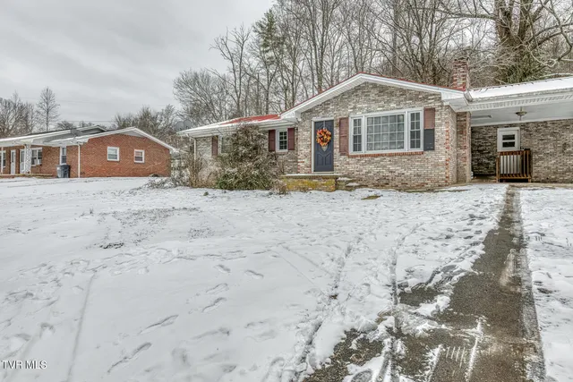 $250,000 | 1036 Gap Creek Road, Elizabethton, TN 37643