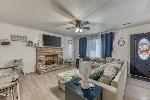 $250,000 | 1036 Gap Creek Road, Elizabethton, TN 37643