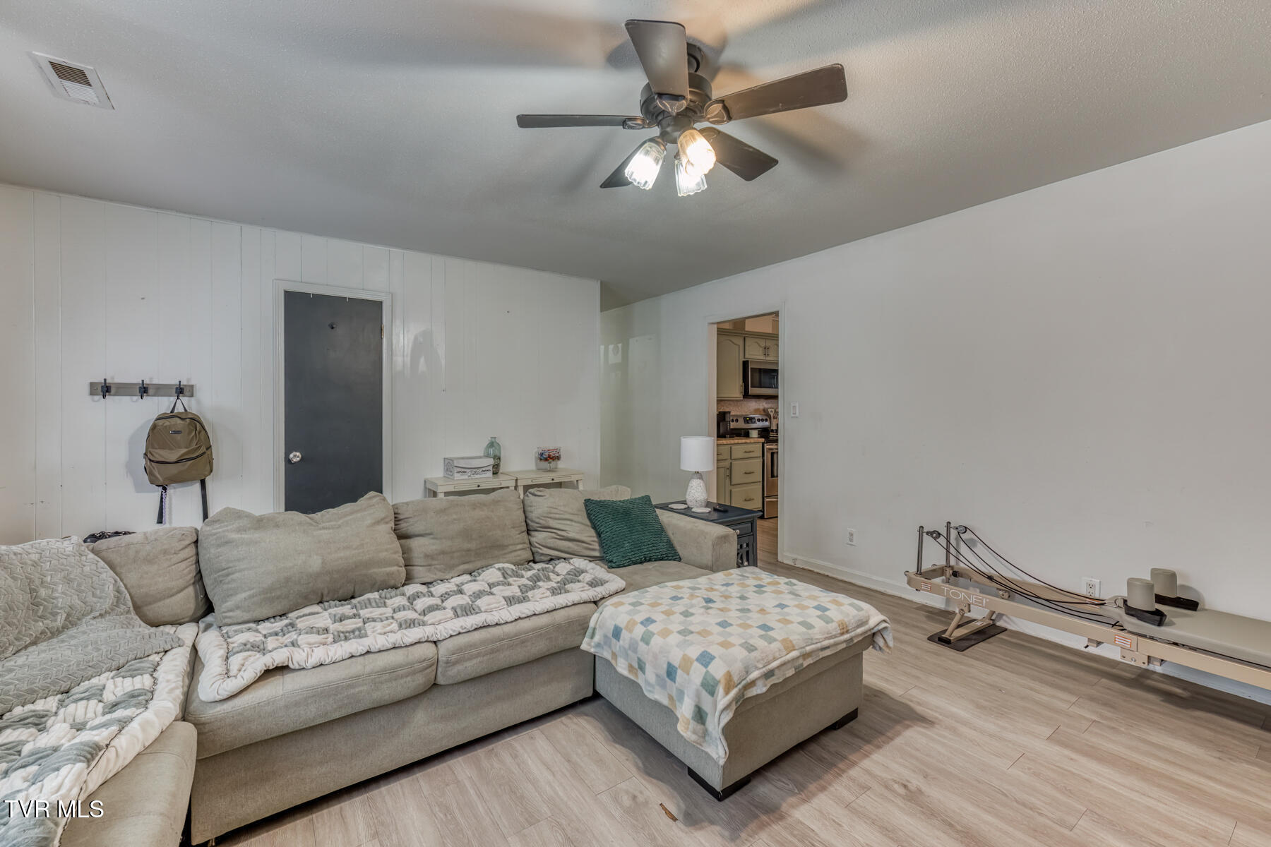 1036 Gap Creek Road Elizabethton, TN 37643 - Photo 5 of 29 1036 Gap Creek Rd-5