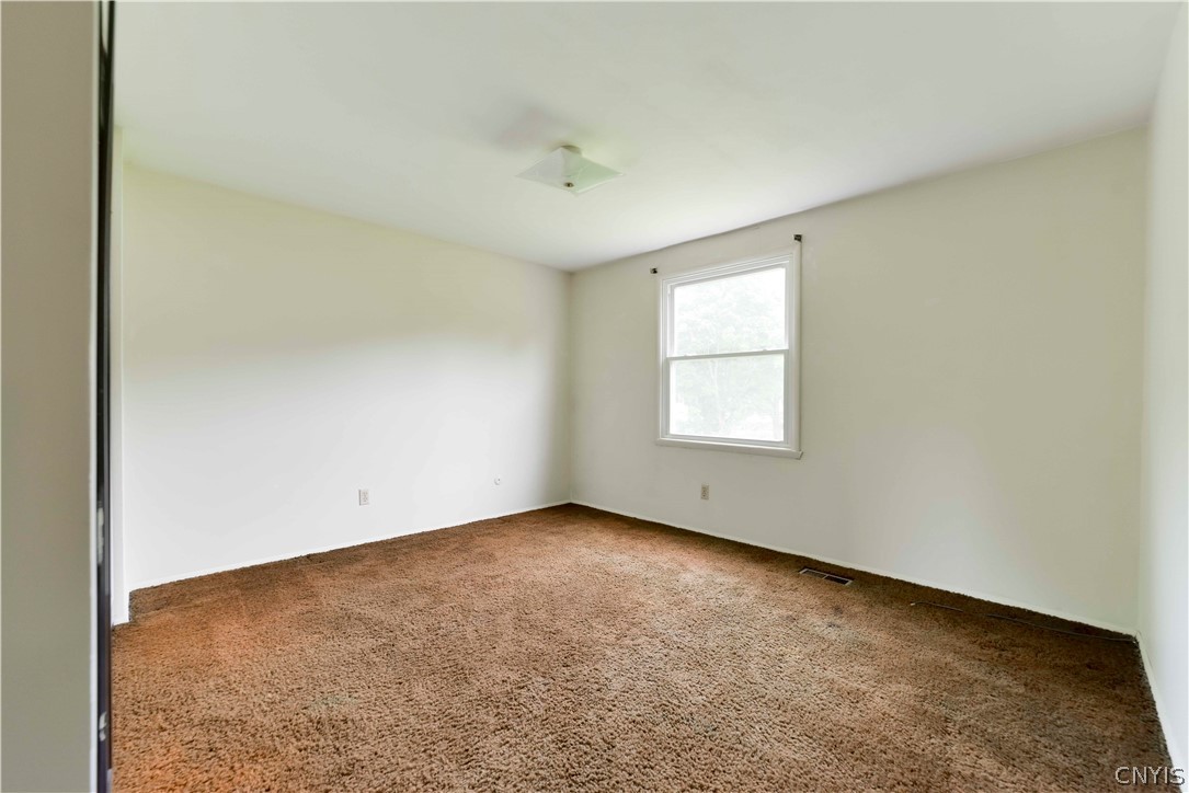 8296 Swallow Path Liverpool, NY 13090 - Photo 27 of 49 Gallery Image 27