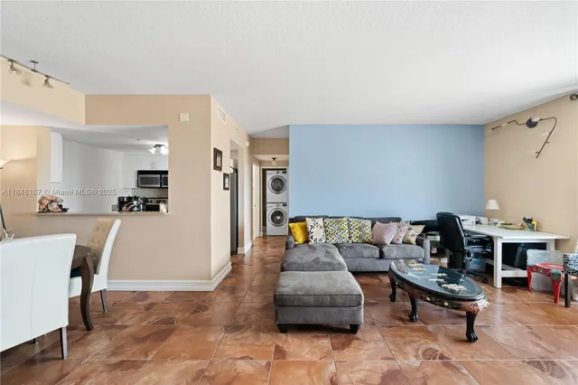 $399,750 | 117 Northwest 42nd Avenue, Unit 1611, Miami, FL 33126