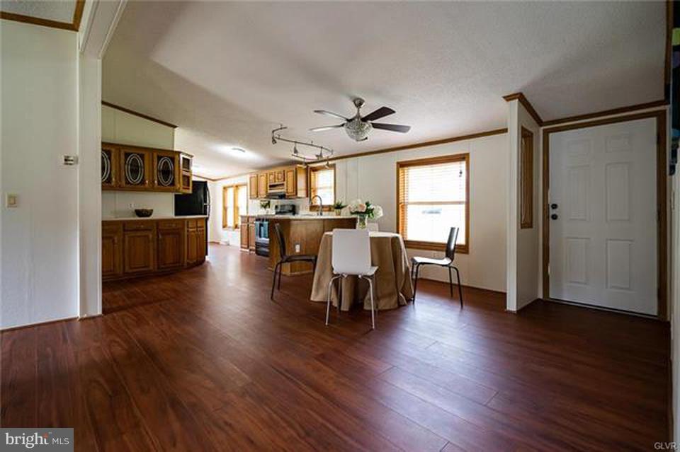 366 Barrington Road Macungie, PA 18062 - Photo 11 of 24 Gallery Image 11