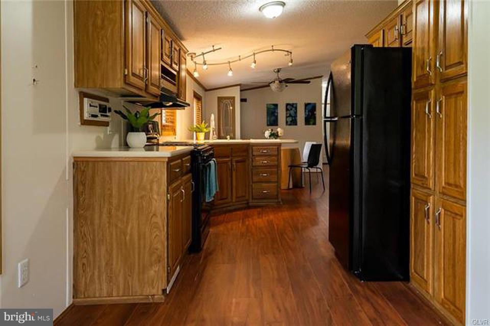 366 Barrington Road Macungie, PA 18062 - Photo 4 of 24 Gallery Image 4