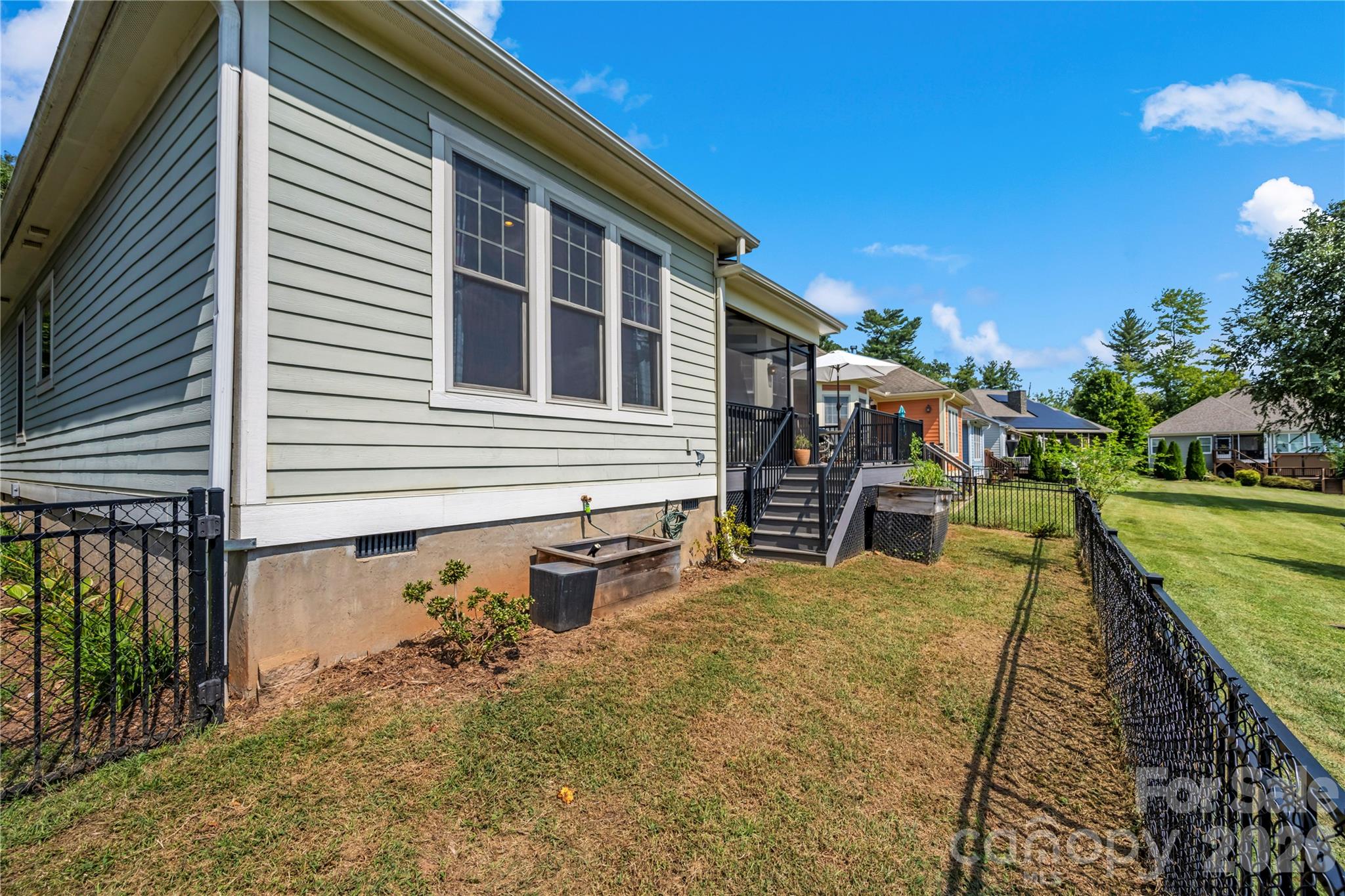 27 Dreambird Road Leicester, NC 28748 - Photo 29 of 35 Gallery Image 29