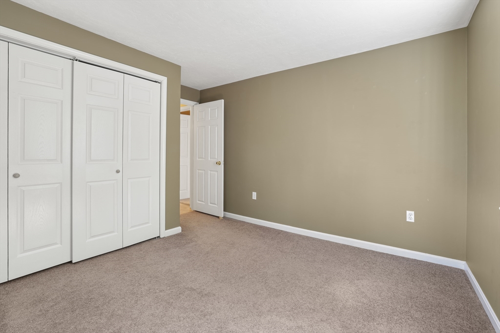 8 Walker Road Franklin, MA 02038 - Photo 36 of 40