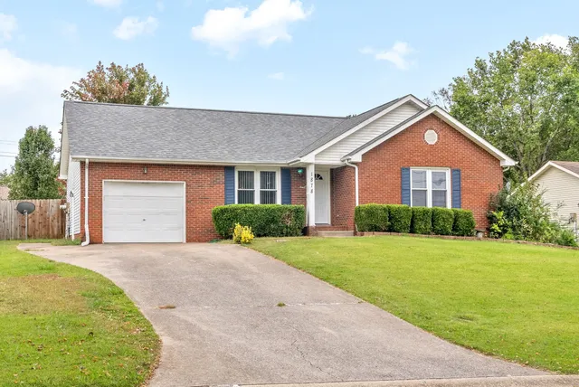 $1,350 | 1878 Crestmont Court, Clarksville, TN 37042