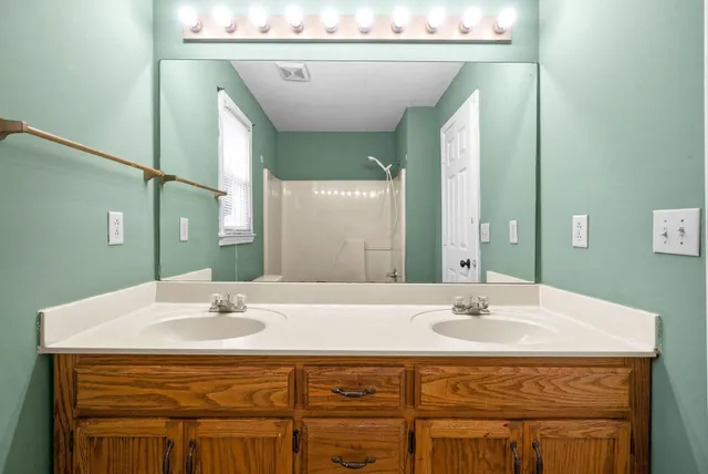 $1,350 | 1878 Crestmont Court, Clarksville, TN 37042