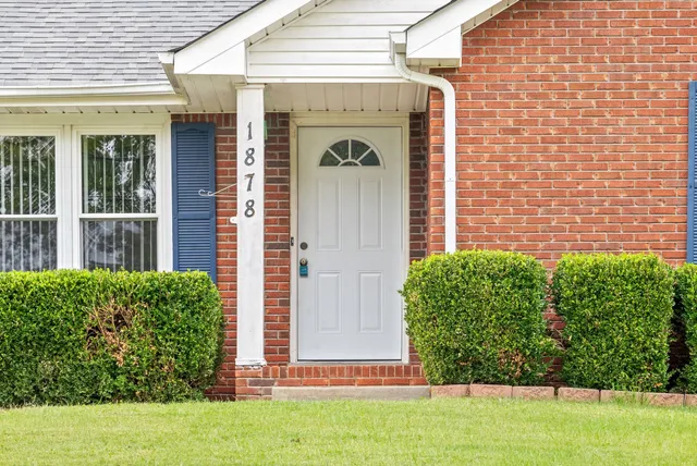 $1,350 | 1878 Crestmont Court, Clarksville, TN 37042