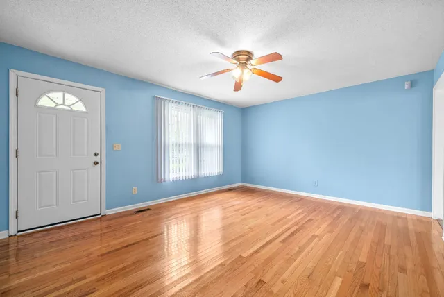 $1,350 | 1878 Crestmont Court, Clarksville, TN 37042