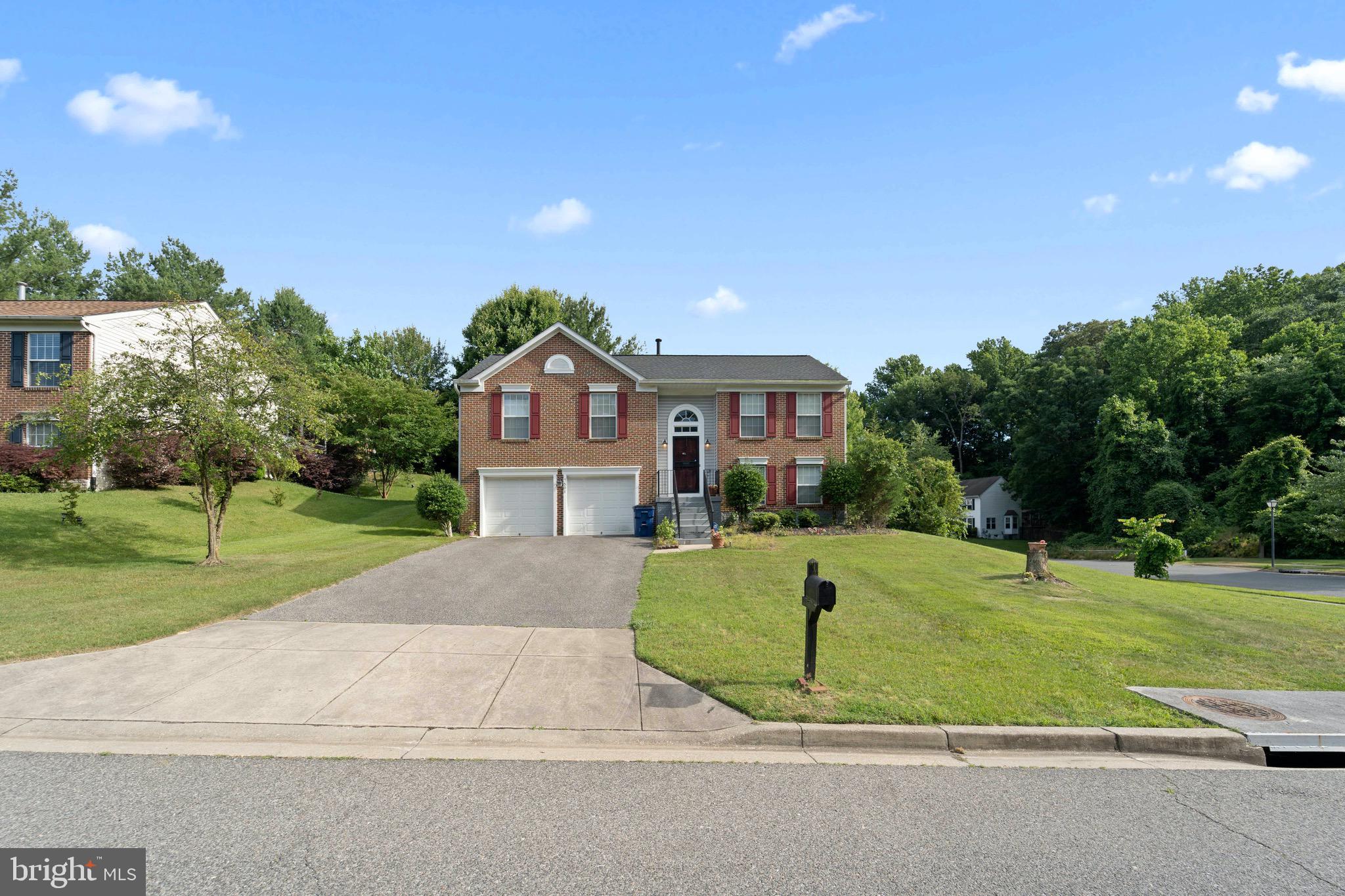 7501 Val Lane District Heights, MD 20747 - Photo 2 of 32