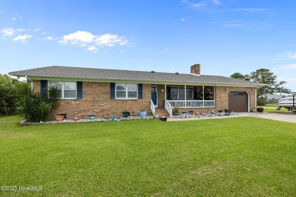 $439,000 | 198 Mary Ella Road, Harkers Island, NC 28531