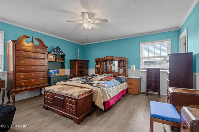 $440,000 | 198 Mary Ella Road, Harkers Island, NC 28531