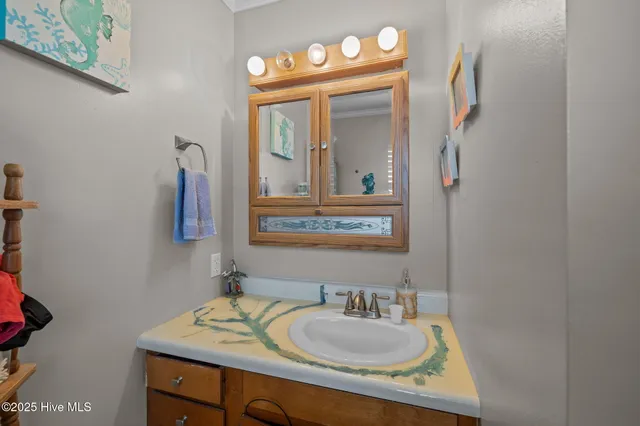 $440,000 | 198 Mary Ella Road, Harkers Island, NC 28531