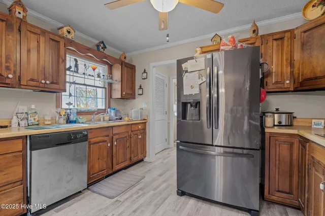 $440,000 | 198 Mary Ella Road, Harkers Island, NC 28531