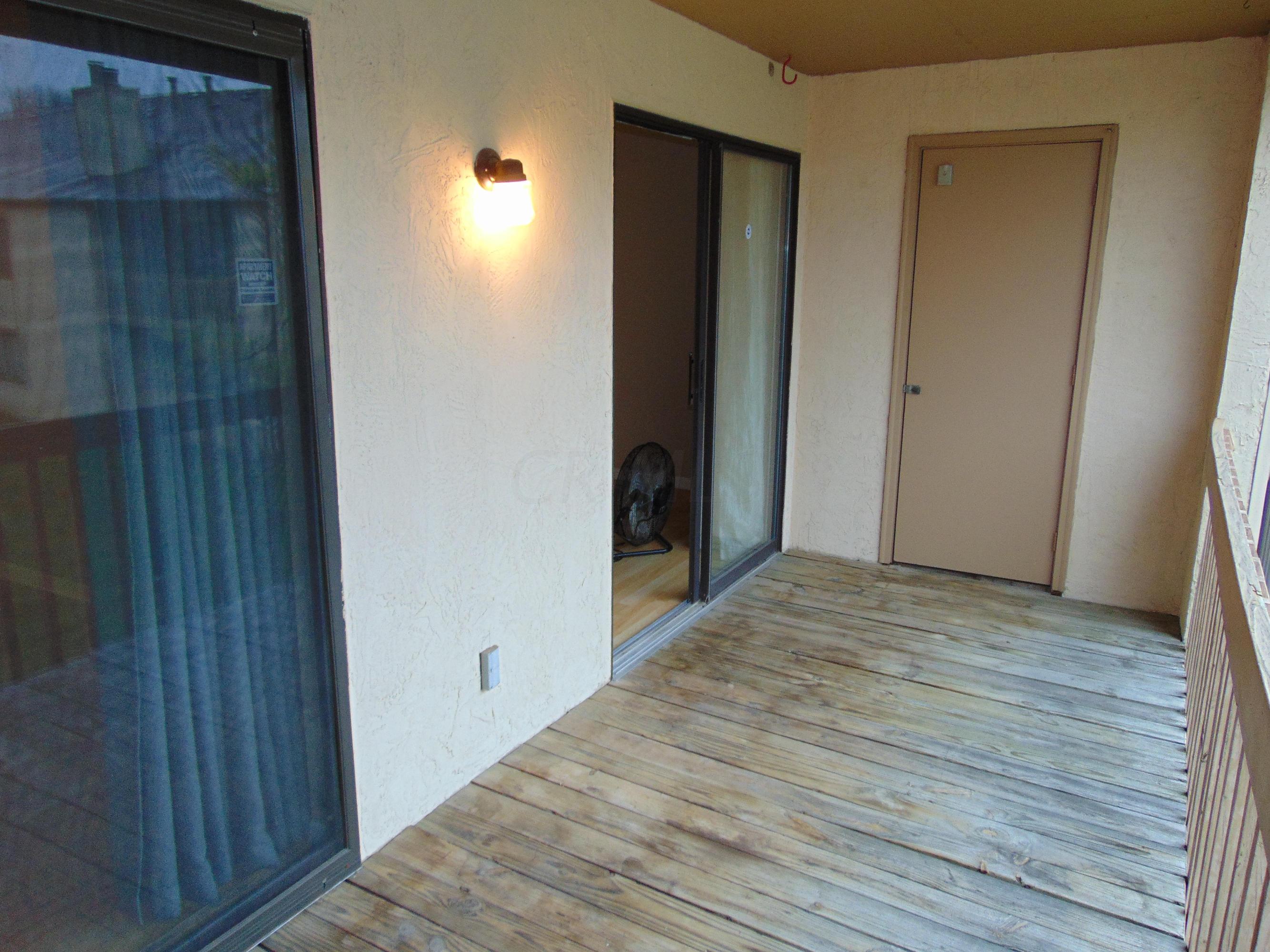 2233 Hedgerow Road, Unit 2233F Columbus, OH 43220 - Photo 7 of 15