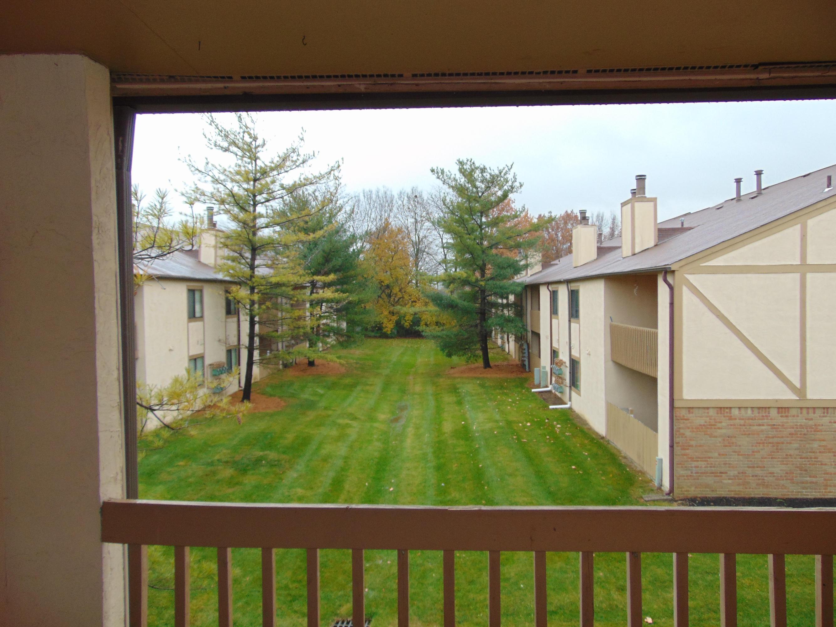2233 Hedgerow Road, Unit 2233F Columbus, OH 43220 - Photo 8 of 15
