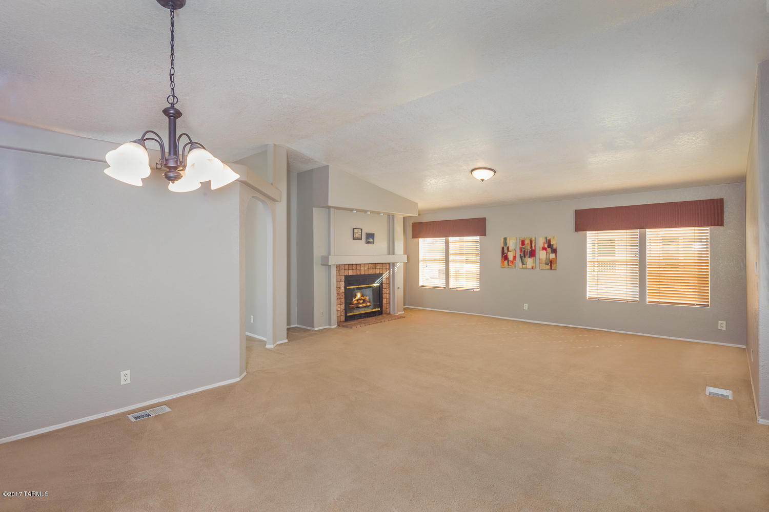1535 West Roller Coaster Road Tucson, AZ 85704 - Photo 5 of 20 Gallery Image 5
