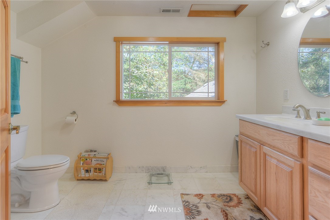 19015 Denmark Street Southwest Rochester, WA 98579 - Photo 11 of 25