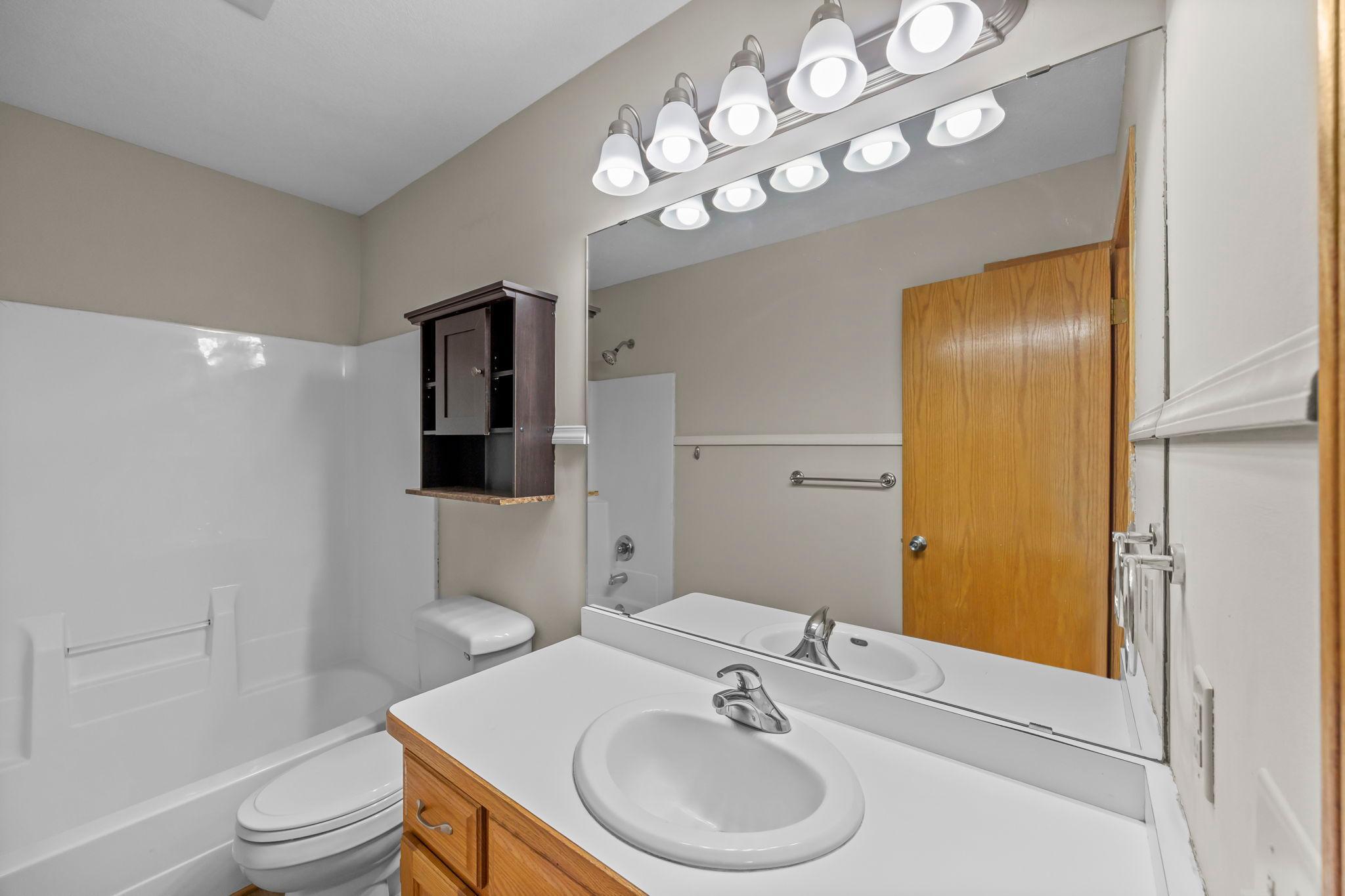800 11th Avenue Southwest Isanti, MN 55040 - Photo 13 of 24