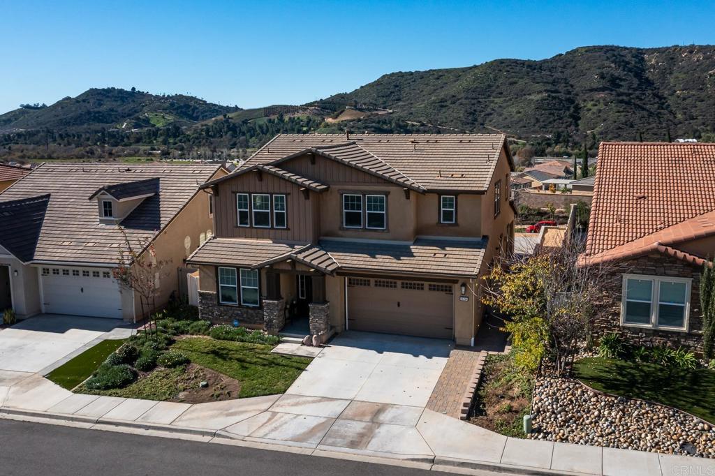 35764 Bay Morgan Lane Fallbrook, CA 92028 - Photo 49 of 69 a aerial view of a house with a garden