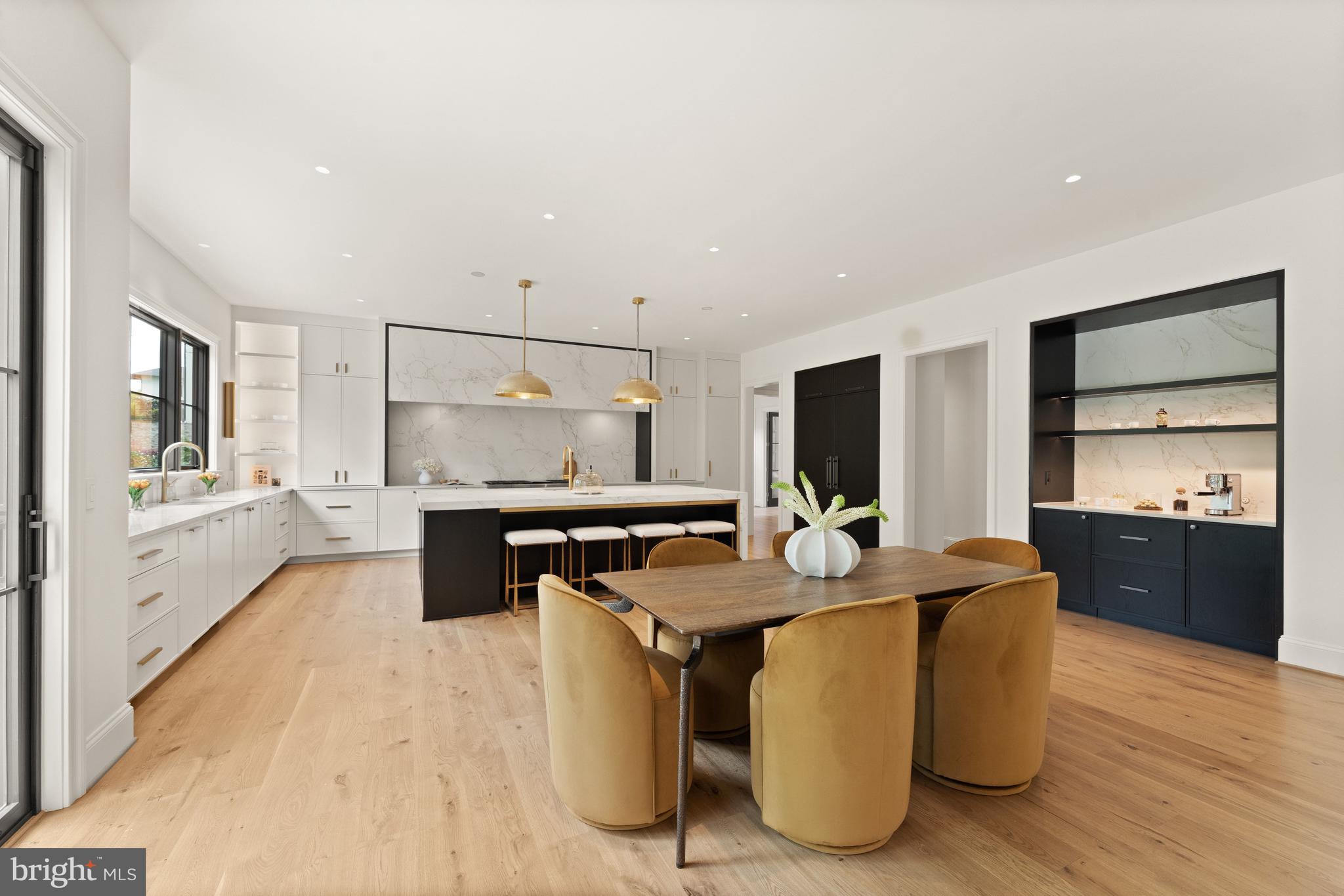 6811 Wemberly Way McLean, VA 22101 - Photo 19 of 67