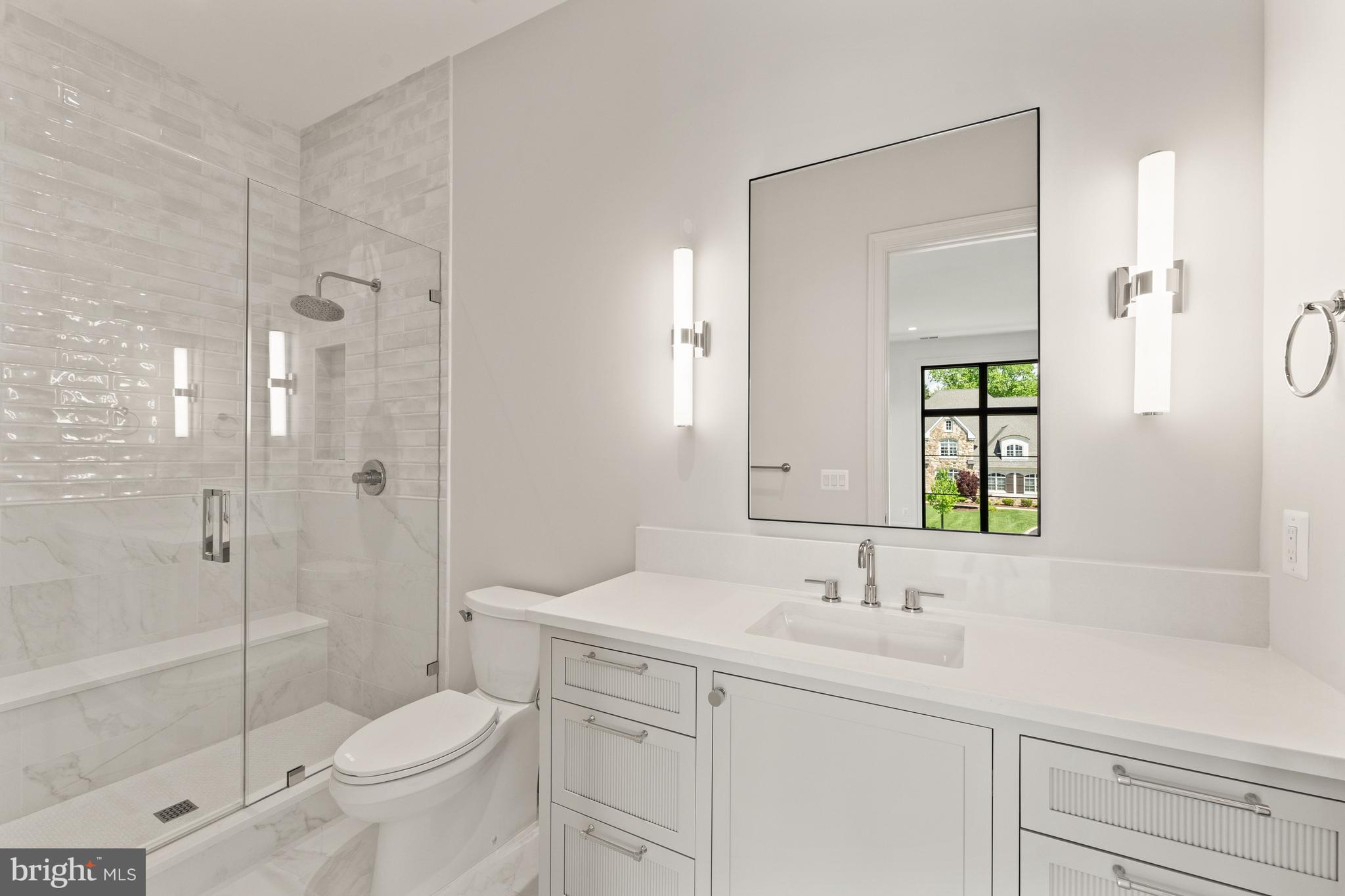 6811 Wemberly Way McLean, VA 22101 - Photo 40 of 67