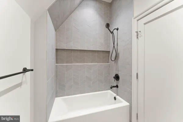 $7,995,000 | 6811 Wemberly Way, McLean, VA 22101