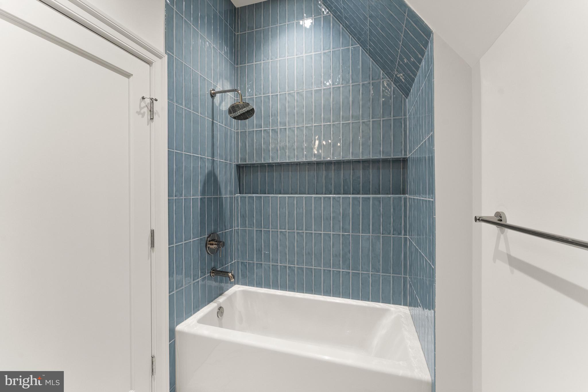 6811 Wemberly Way McLean, VA 22101 - Photo 46 of 67