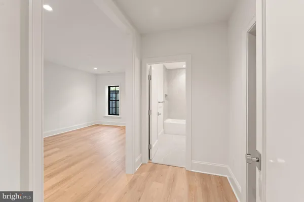 $7,995,000 | 6811 Wemberly Way, McLean, VA 22101