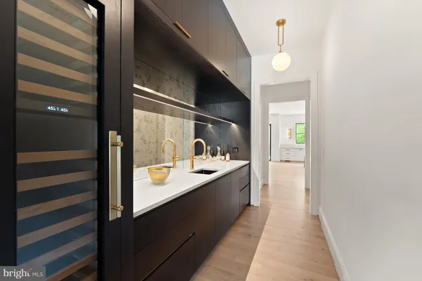 $7,995,000 | 6811 Wemberly Way, McLean, VA 22101