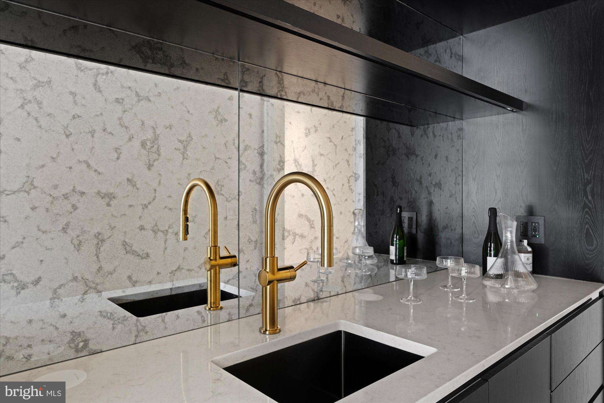 6811 Wemberly Way McLean, VA 22101 - Photo 10 of 67