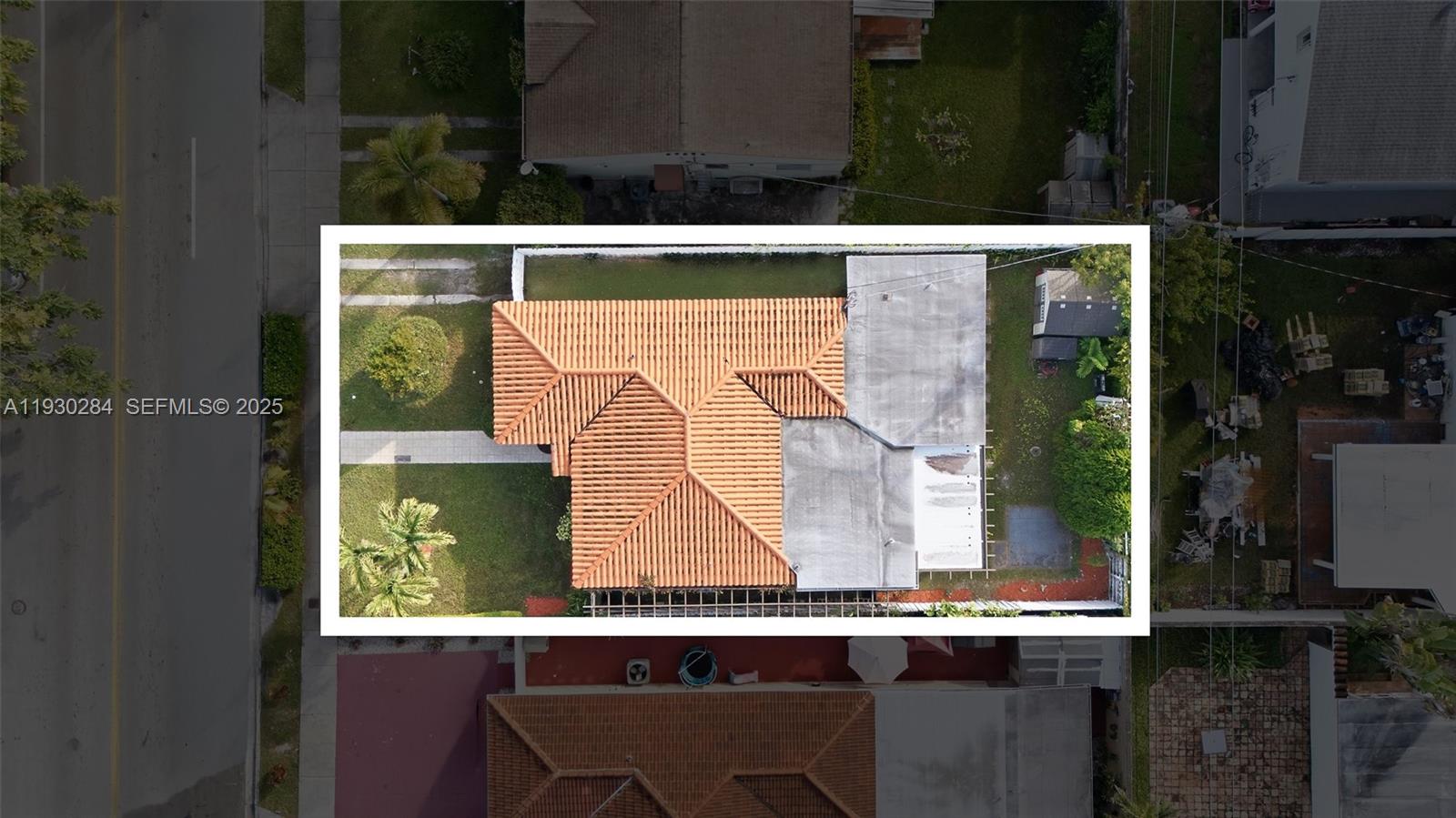 2120 Southwest 16th Street Miami, FL 33145 - Photo 38 of 47 a view of balcony with a table and chairs