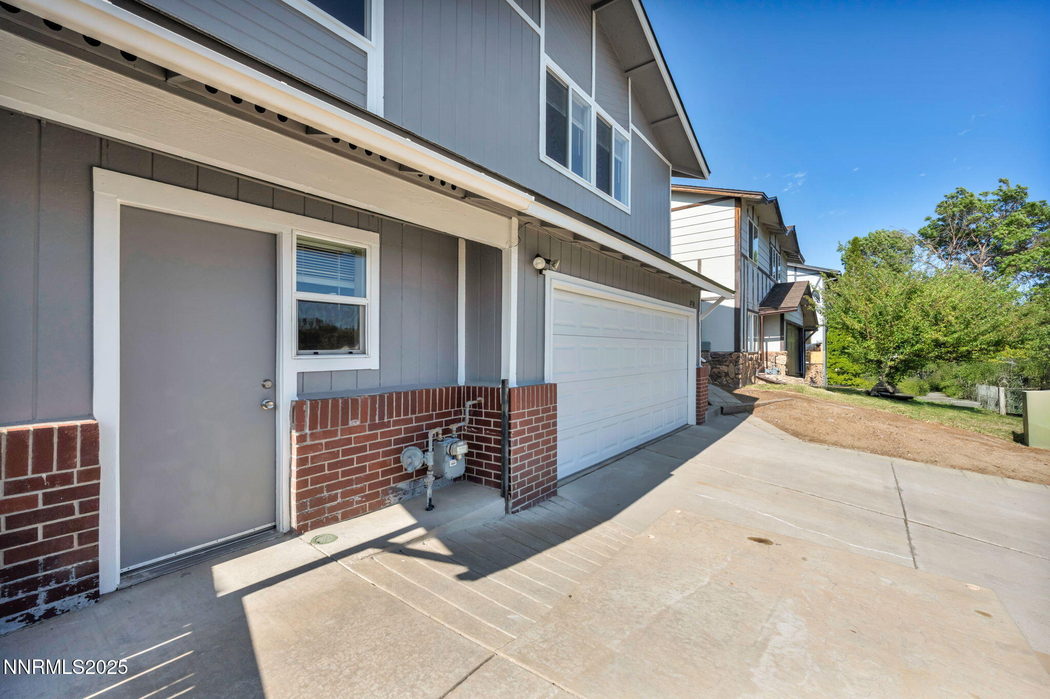 2718 Powder Drive Reno, NV 89503 - Photo 3 of 36 7-web-or-mls-2718-powder-dr