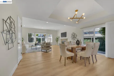 $1,548,888 | 828 Columba Lane, Foster City, CA 94404