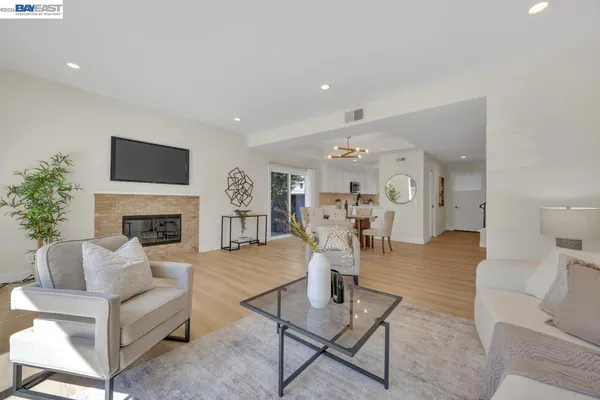 $1,548,888 | 828 Columba Lane, Foster City, CA 94404