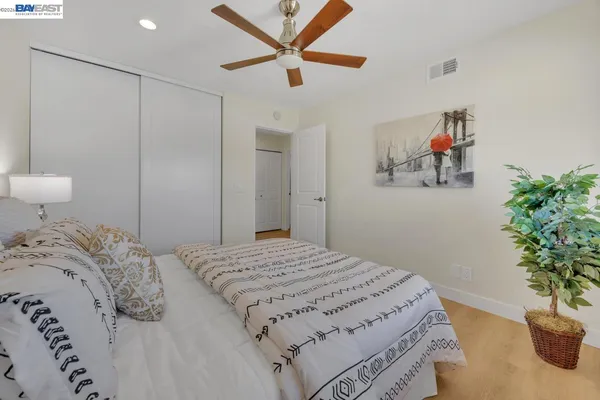 $1,548,888 | 828 Columba Lane, Foster City, CA 94404