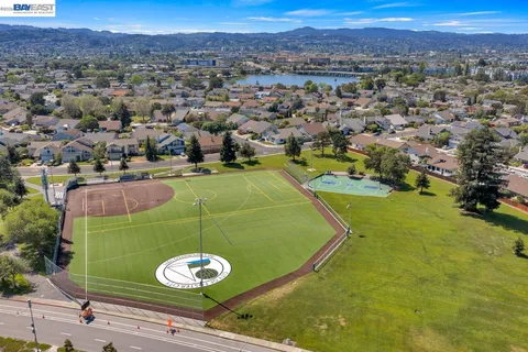 $1,548,888 | 828 Columba Lane, Foster City, CA 94404