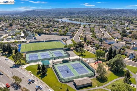 $1,548,888 | 828 Columba Lane, Foster City, CA 94404