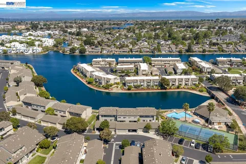 $1,548,888 | 828 Columba Lane, Foster City, CA 94404