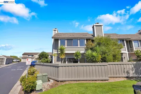 $1,548,888 | 828 Columba Lane, Foster City, CA 94404