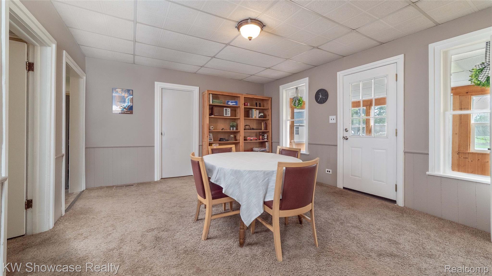 1124 Rowe Road Milford, MI 48380 - Photo 13 of 29 DSC01279.jpg