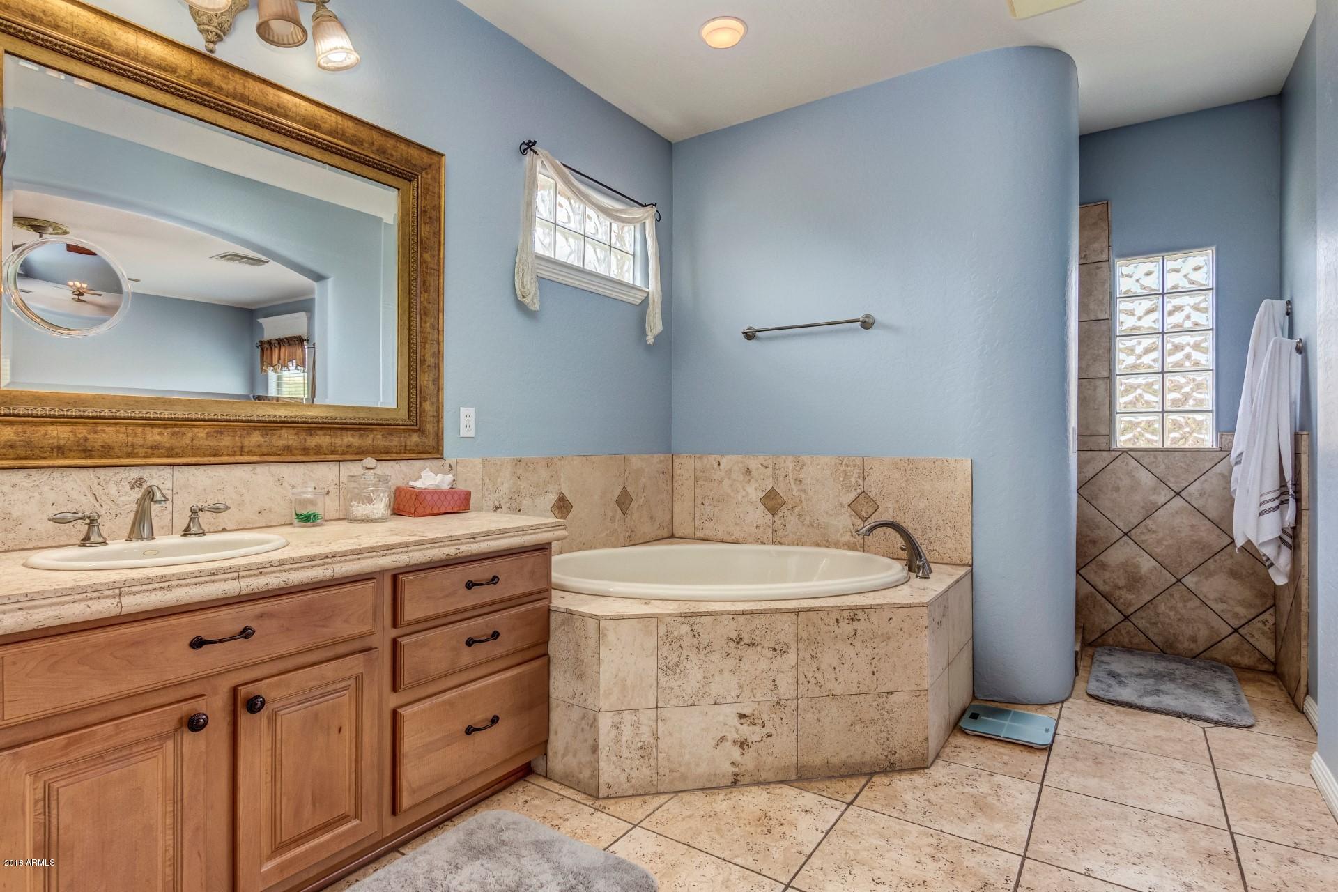 3432 West Long Rifle Road Phoenix, AZ 85086 - Photo 31 of 47 32