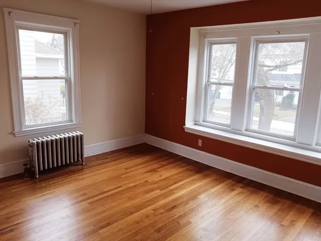 $3,800 | 41 Whittemore Road, Unit 1, Newton, MA 02458