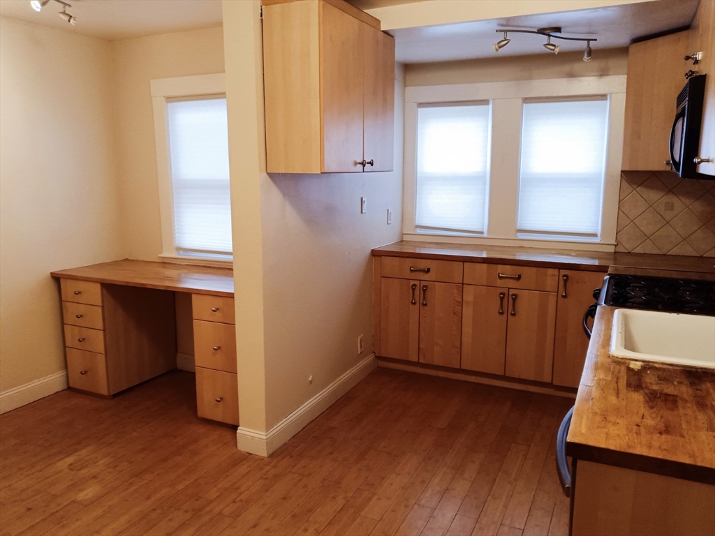 41 Whittemore Road, Unit 1 Newton, MA 02458 - Photo 6 of 15