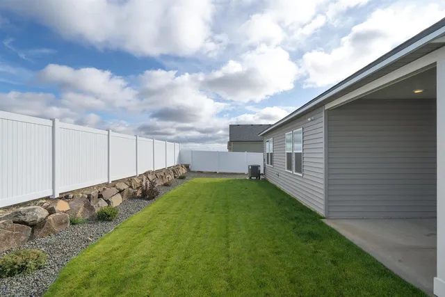 $380,000 | 86 South Airlift Street, Airway Heights, WA 99001