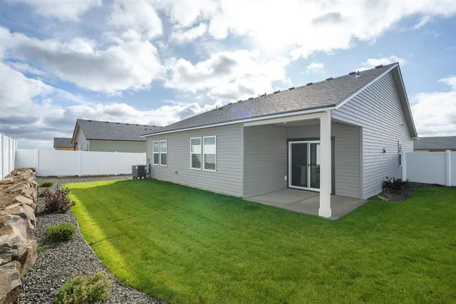 $380,000 | 86 South Airlift Street, Airway Heights, WA 99001