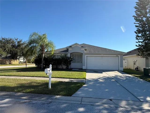 $1,700 | 30800 Midtown Court, Wesley Chapel, FL 33545